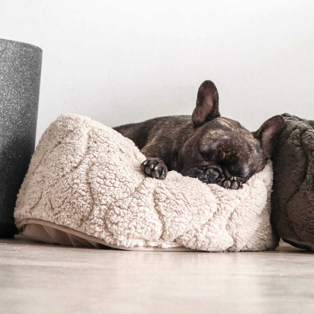 Reversible Donut Pet Bed P557