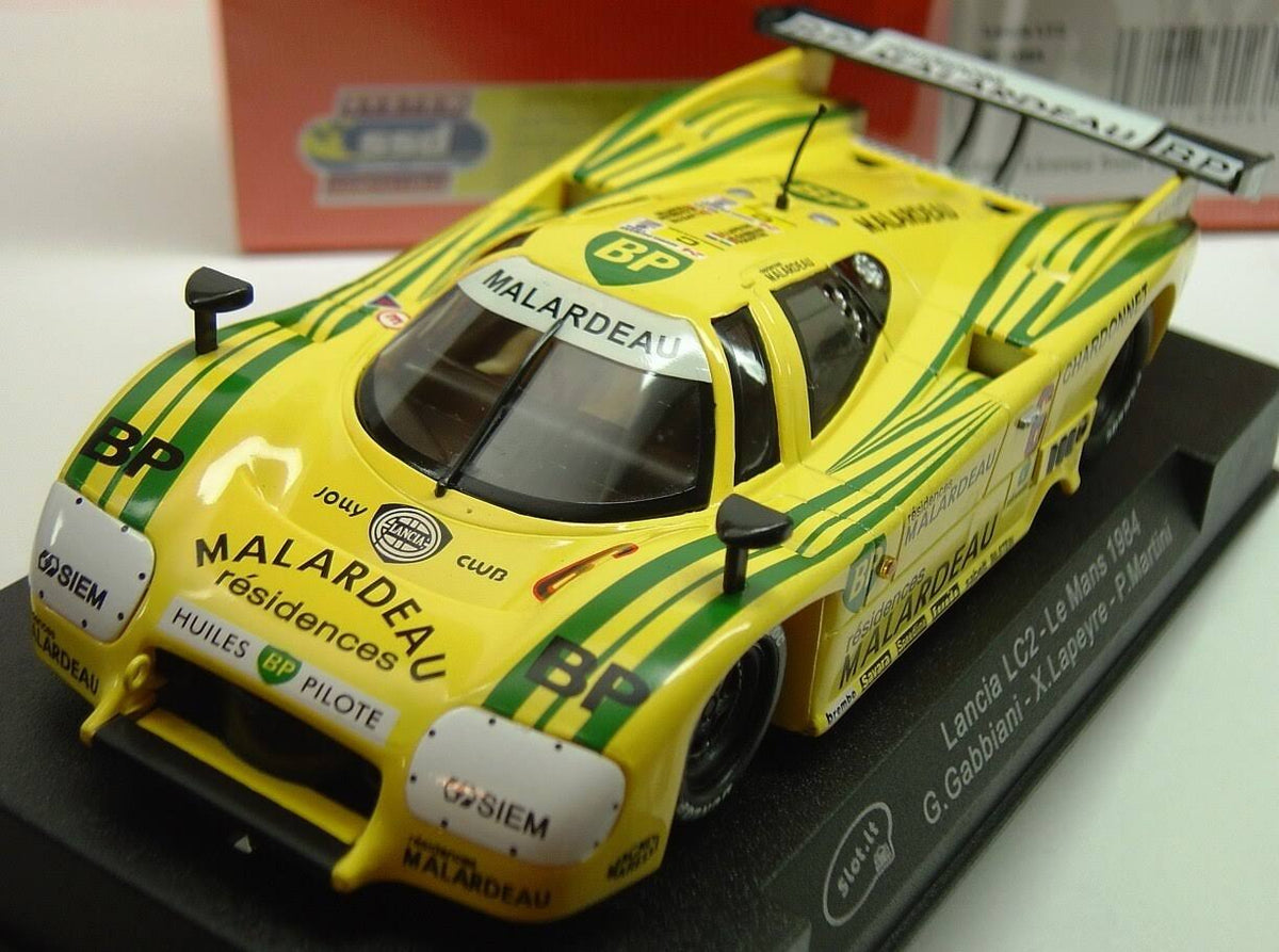 1:32 Slot Car X4977