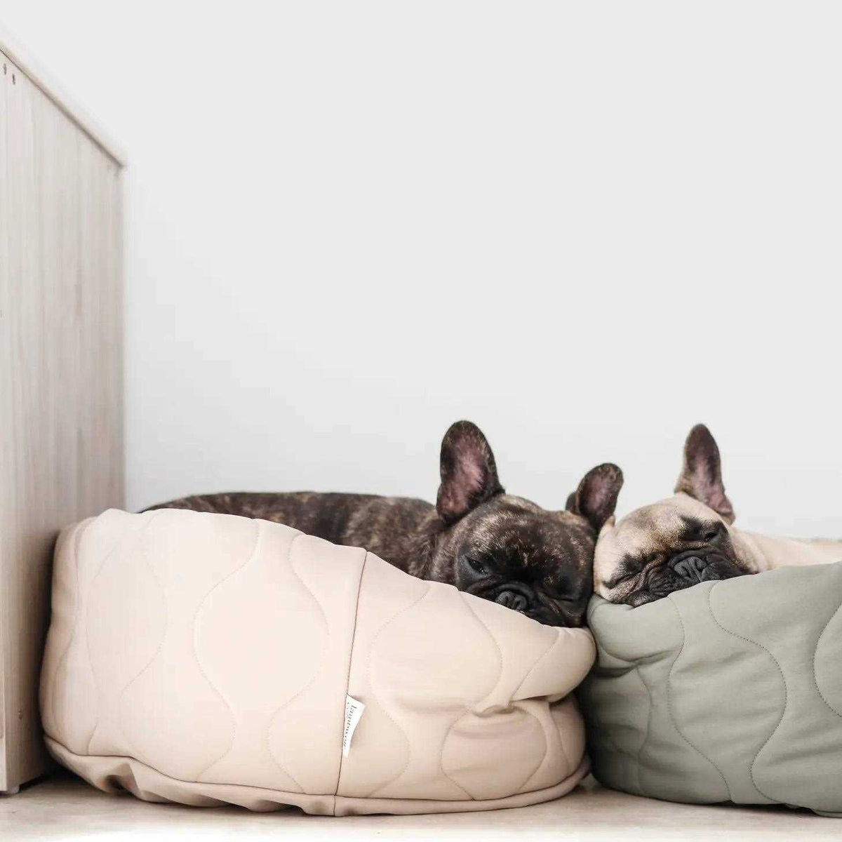 Reversible Donut Pet Bed P557