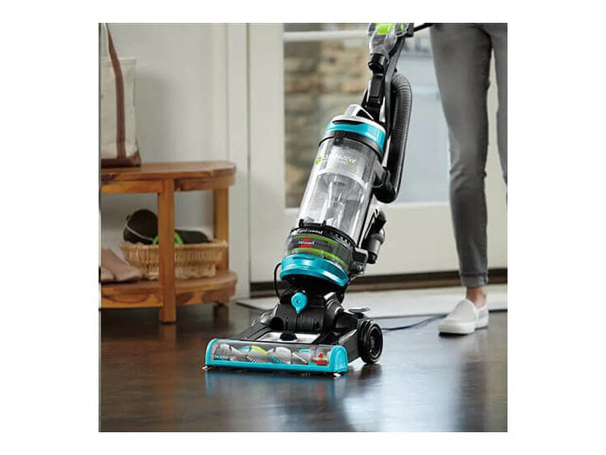 Bagless Upright Vacuum L40400