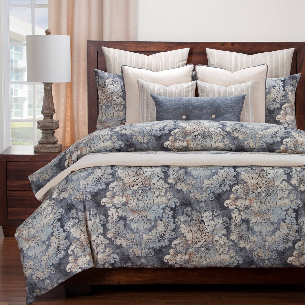 King Distressed Damask Duvet and Shams G7868