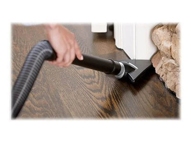Bagless Upright Vacuum L40400
