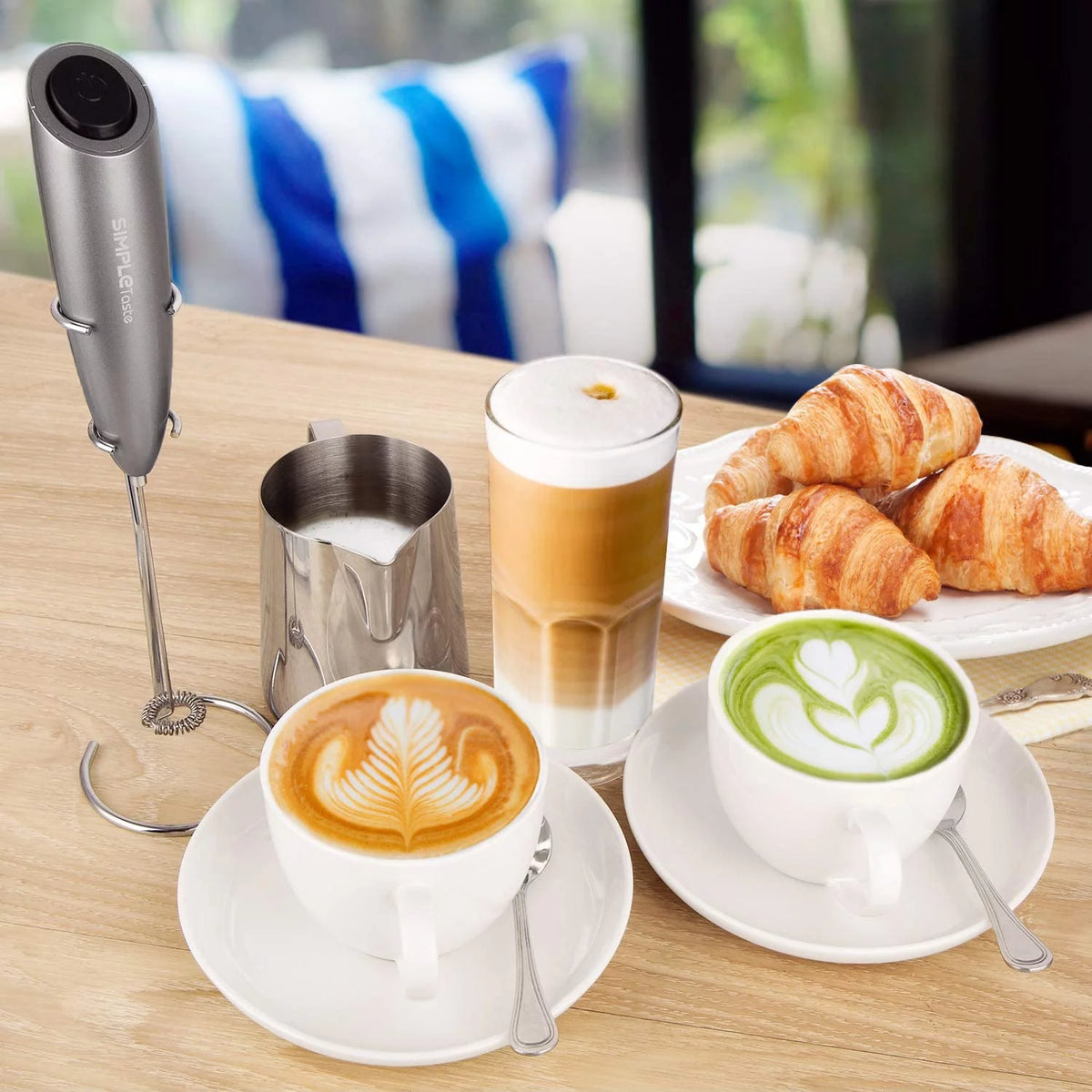 Handheld Battery Operated Milk Frother with Stainless Steel Whisk and Stand T197