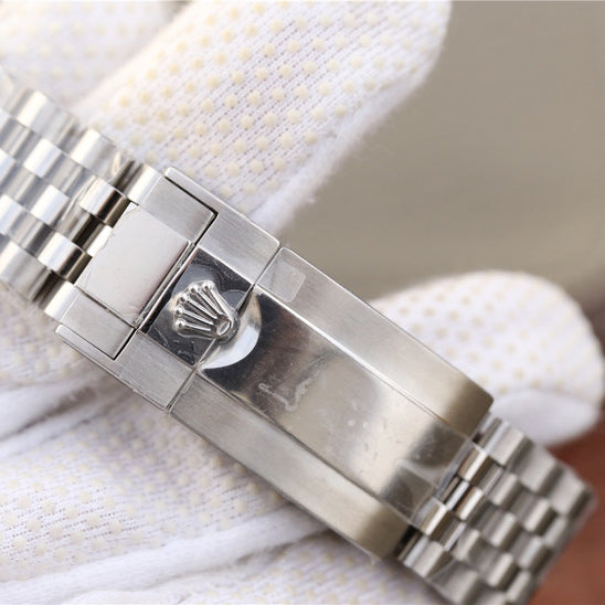 40mm Watch Z681572