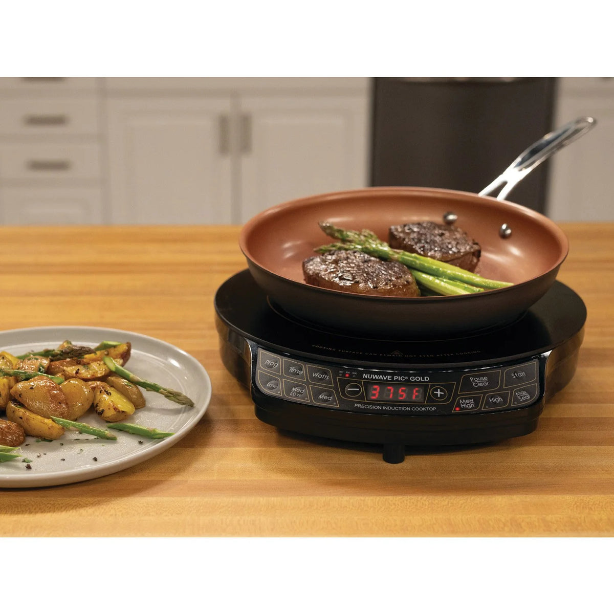 Induction Electric Cooktop with 10.5 inch Pan D526203