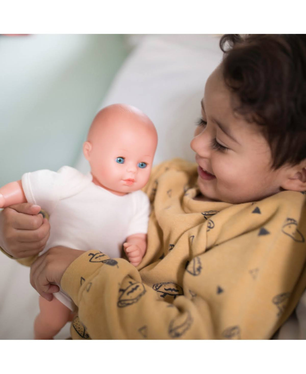 Caucasian Doll B8973