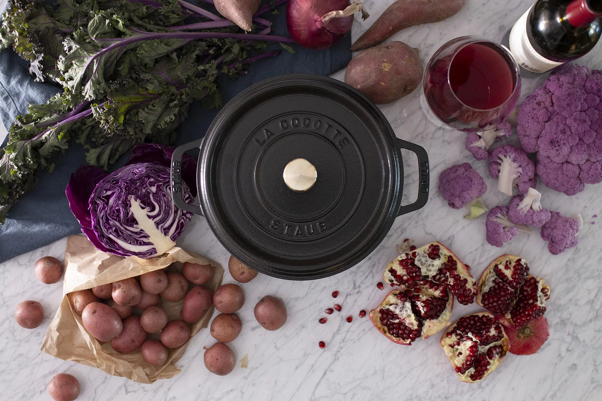 Matte Black Cast Iron 4-Qt Round Cocotte S76832